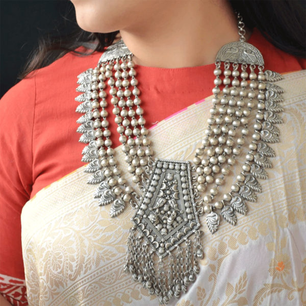 Heavy Stylish silver necklace for ladies
