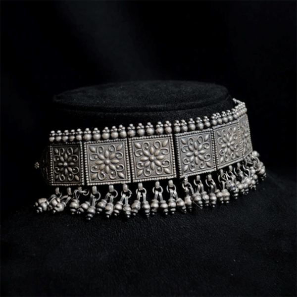 Square silver choker with Ghungroo | silver necklace