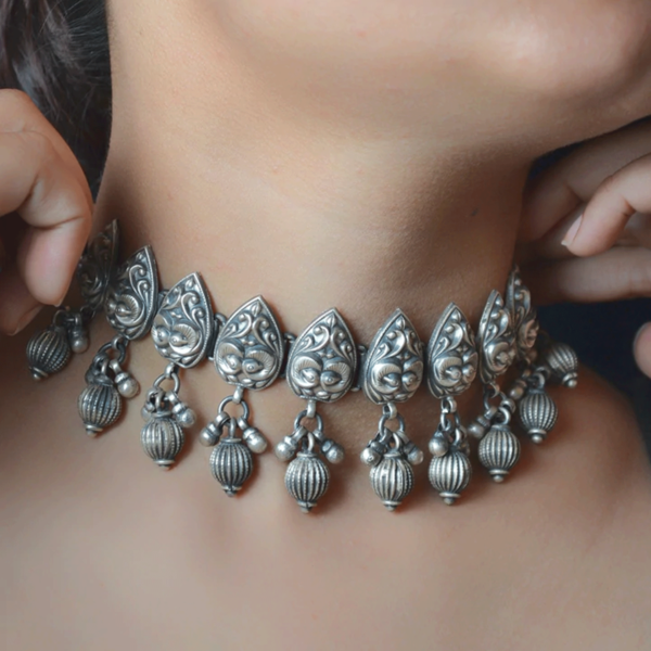 Boho Artistic Motif Silver Choker | Pan leaf with ghungroo silver necklace