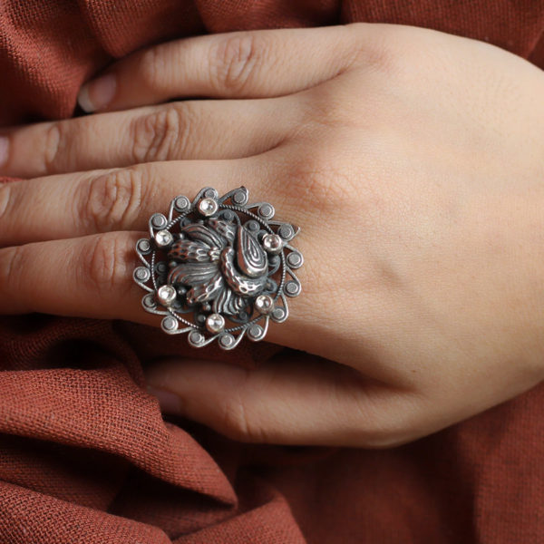 Temple kundan silver ring | silver ring with kundan work