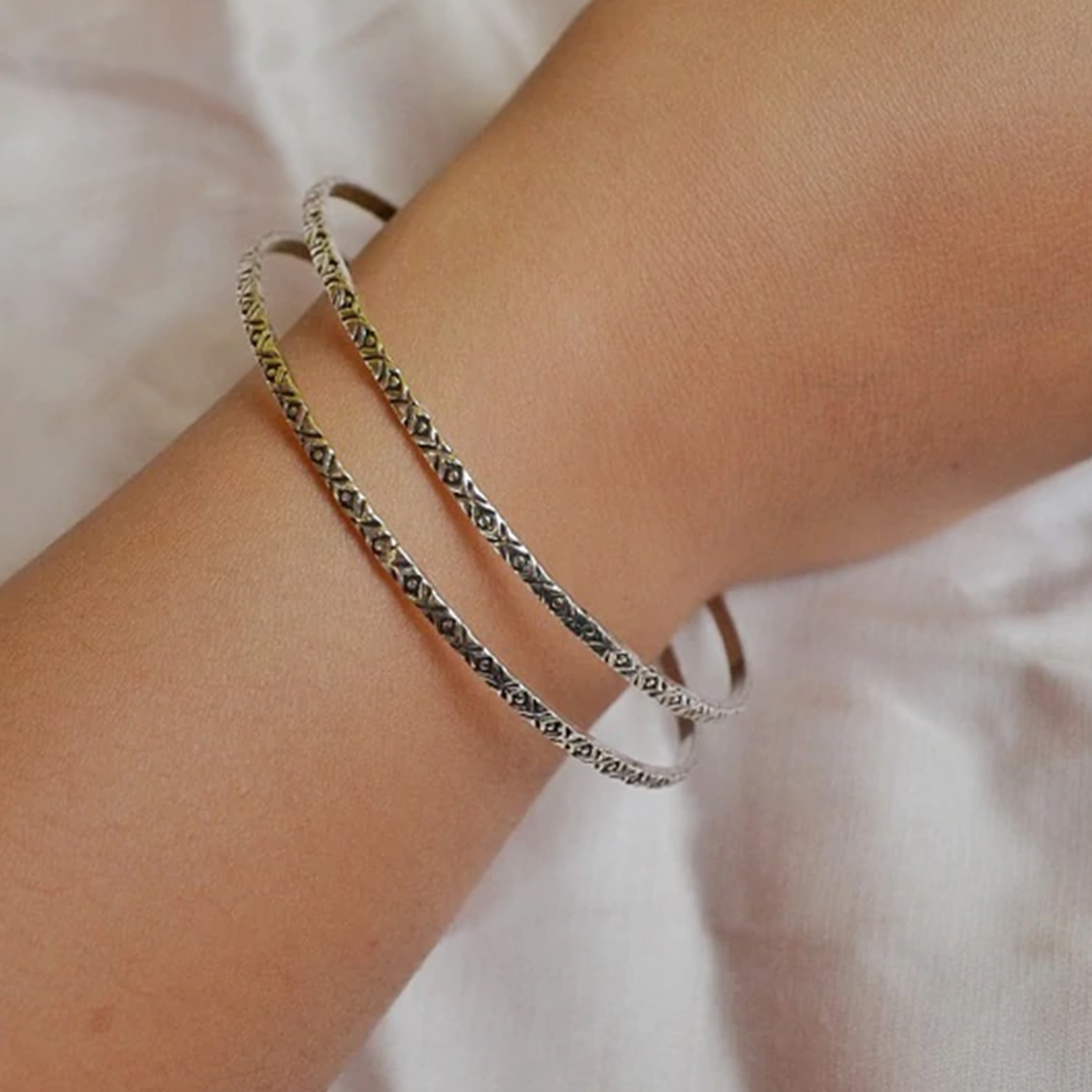 women bracelet light weight with fancy sterling 925 silver | Silveradda