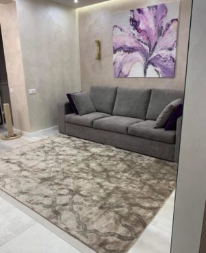 Quatrefoil design rug | carpet in beige shade