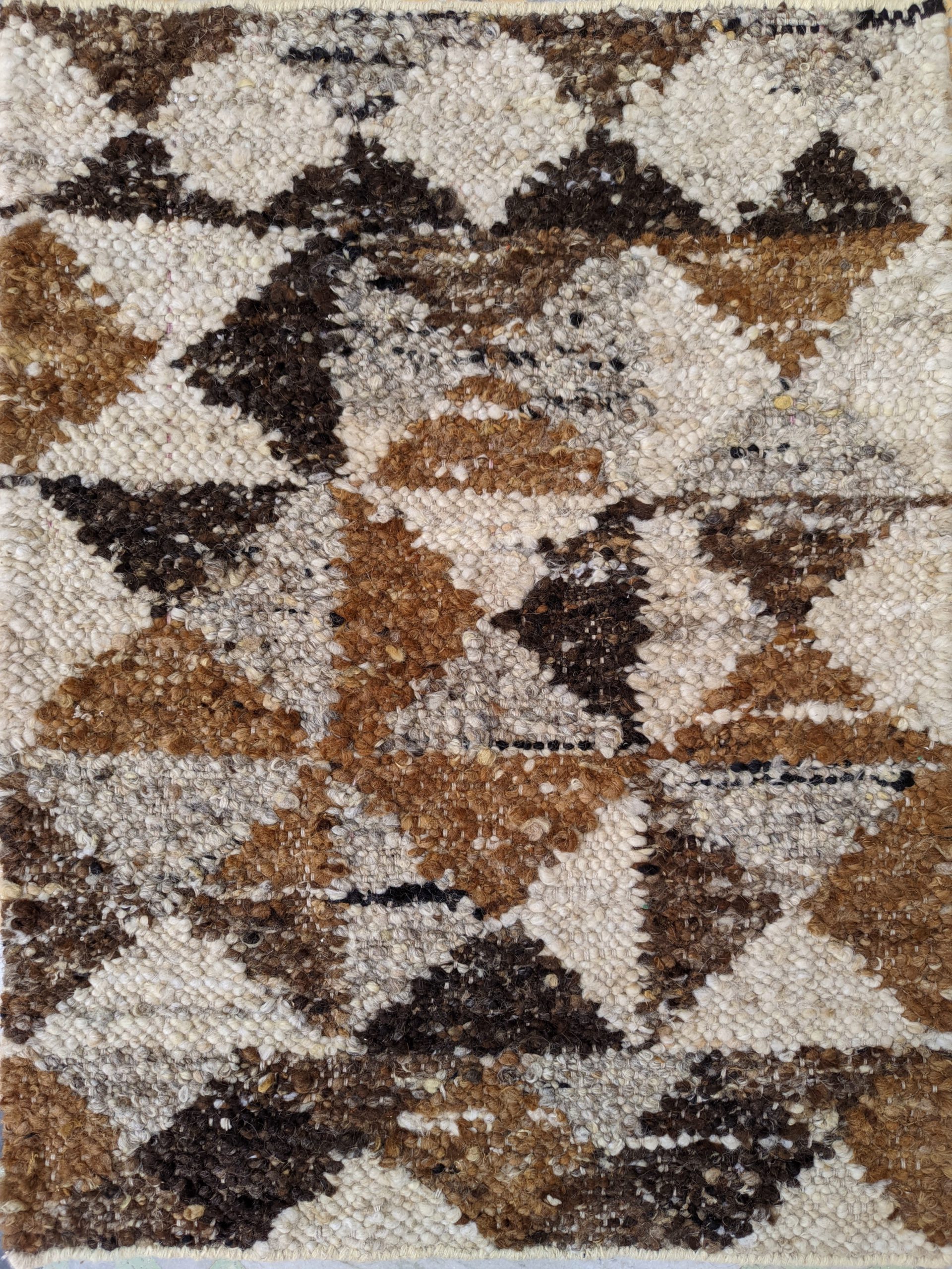 Triangle Shaped Design Wool Rug | Floor Carpet for Interior Decoration