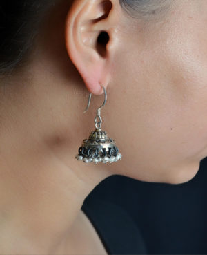 Silver Jhumki with pearls