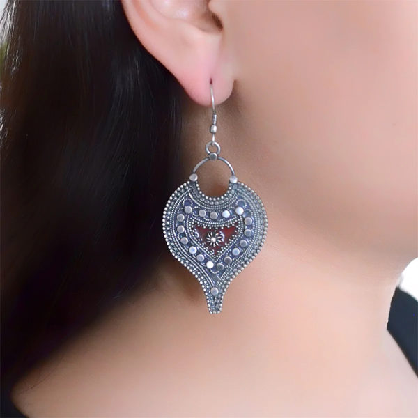 Fine Motif Silver leaf shape earrings