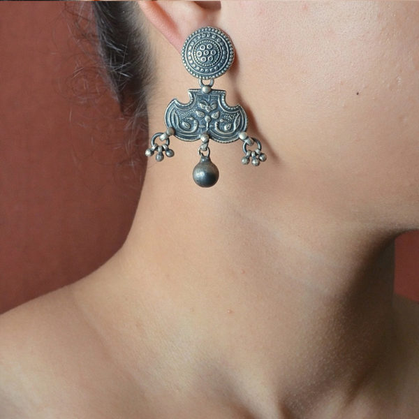 Oxidized Modish Silver earring