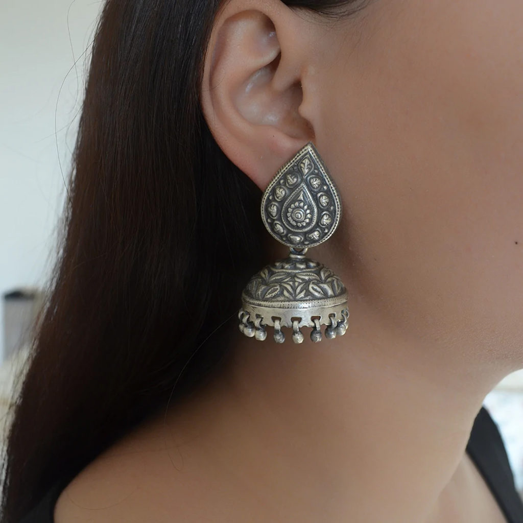 Leaf Design Silver Jhumka