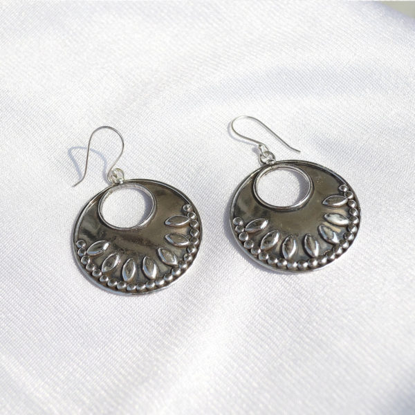 Silver Casual Earring | Leaf Embed Silver Earring