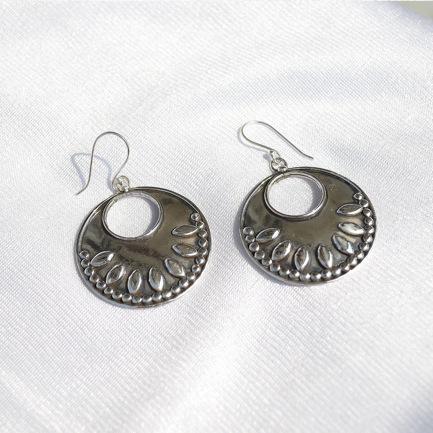 Silver Casual Earring | Leaf Embed Silver Earring - Earrings, Jewellery ...